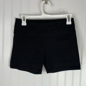 Lululemon Black Shorts Size 6